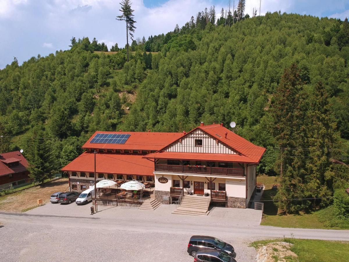 Penzion Solisko*** Oscadnica Hotell Exteriör bild